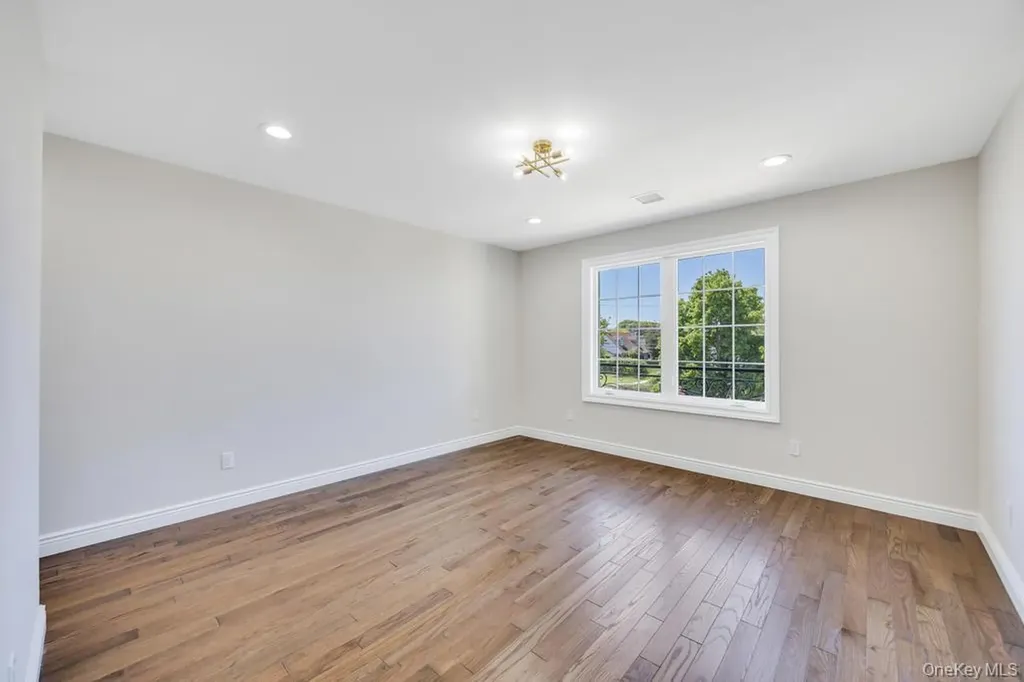 1630 Salem Road Valley Stream NY 11580