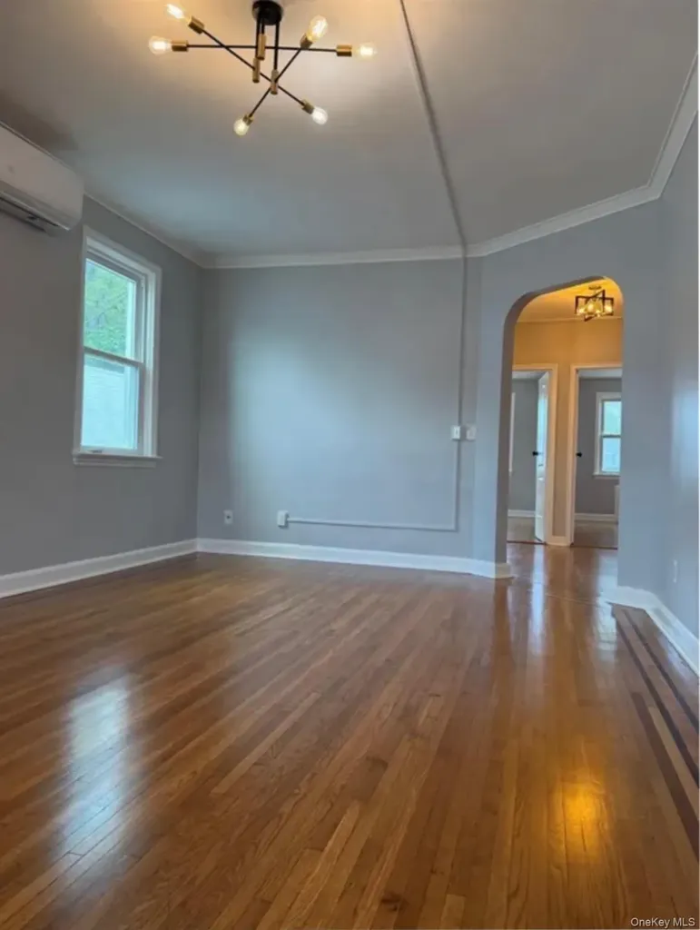 3938 Amundson Avenue Bronx NY 10466
