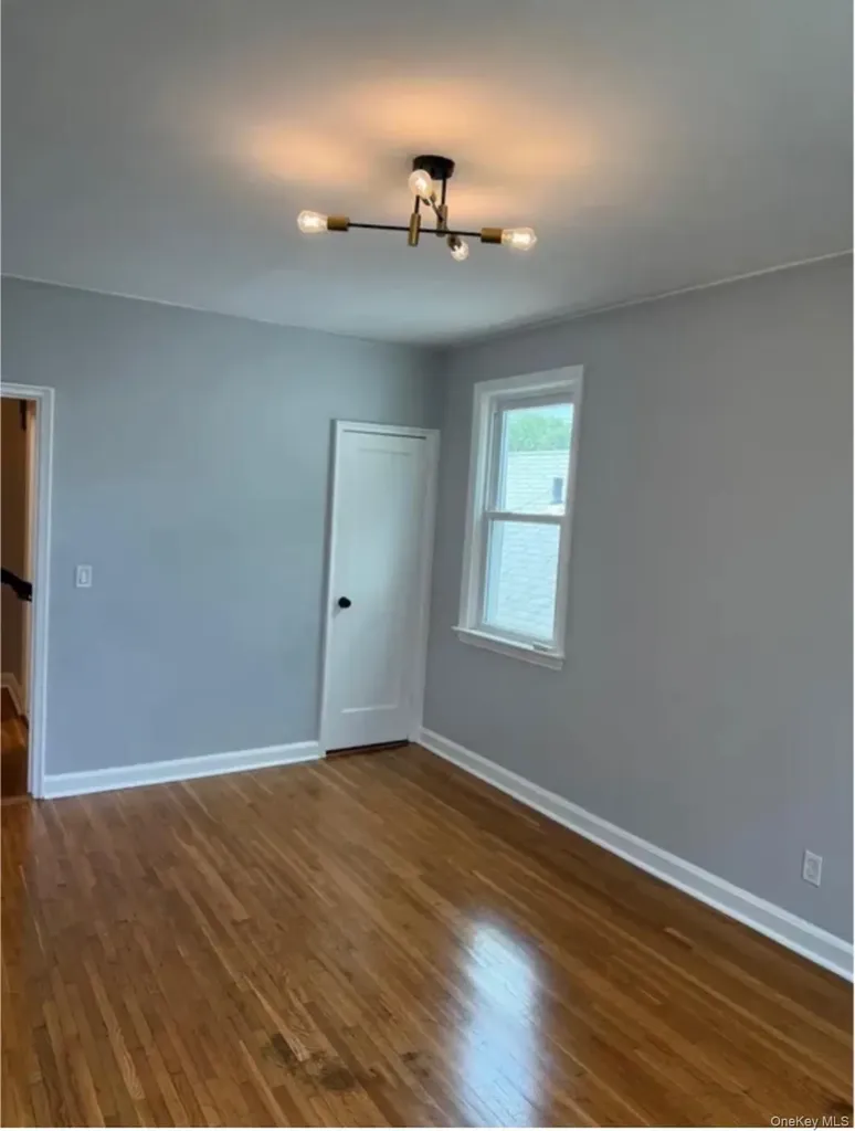3938 Amundson Avenue Bronx NY 10466