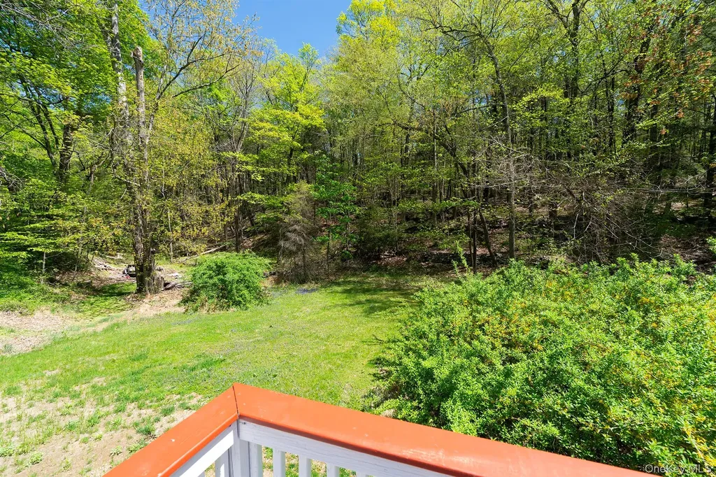 21 Van Dam Road Hyde Park NY 12538
