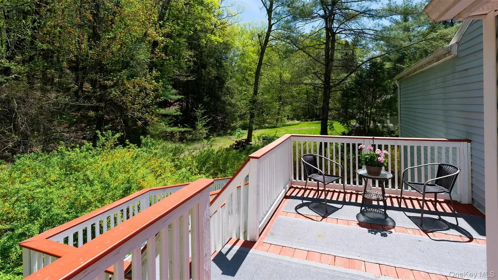 21 Van Dam Road Hyde Park NY 12538