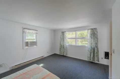 21 Van Dam Road Hyde Park NY 12538