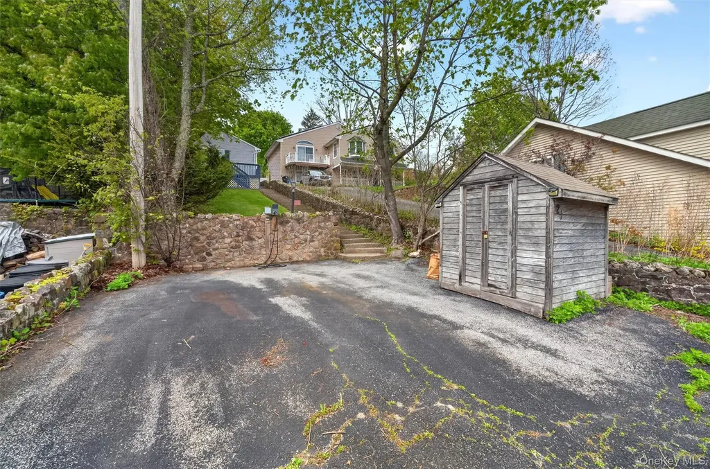 21 Lakeview Drive Monroe NY 10950