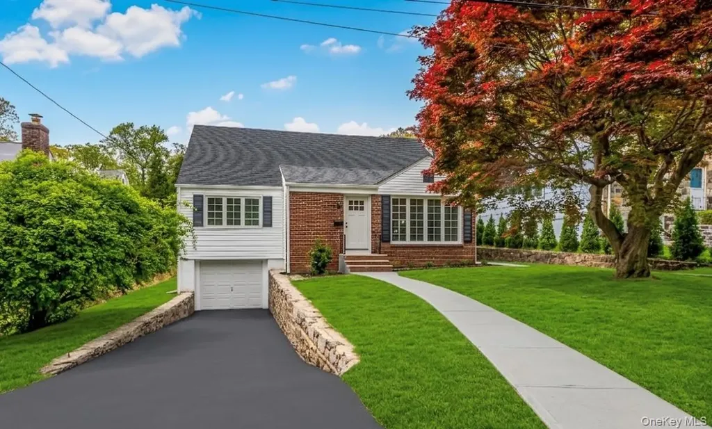 53 Travers Avenue Yonkers NY 10705
