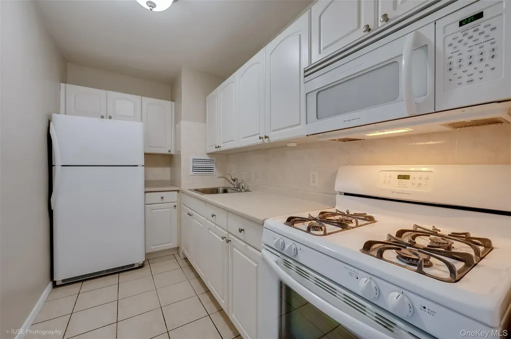 52-40 39th Drive Woodside NY 11377
