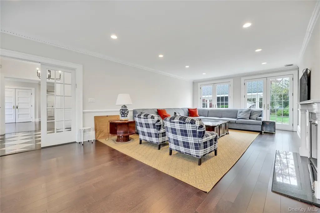 105 Everit Avenue Hewlett NY 11557