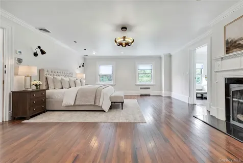 105 Everit Avenue Hewlett NY 11557