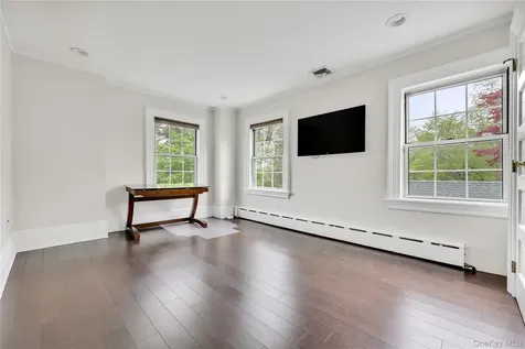105 Everit Avenue Hewlett NY 11557
