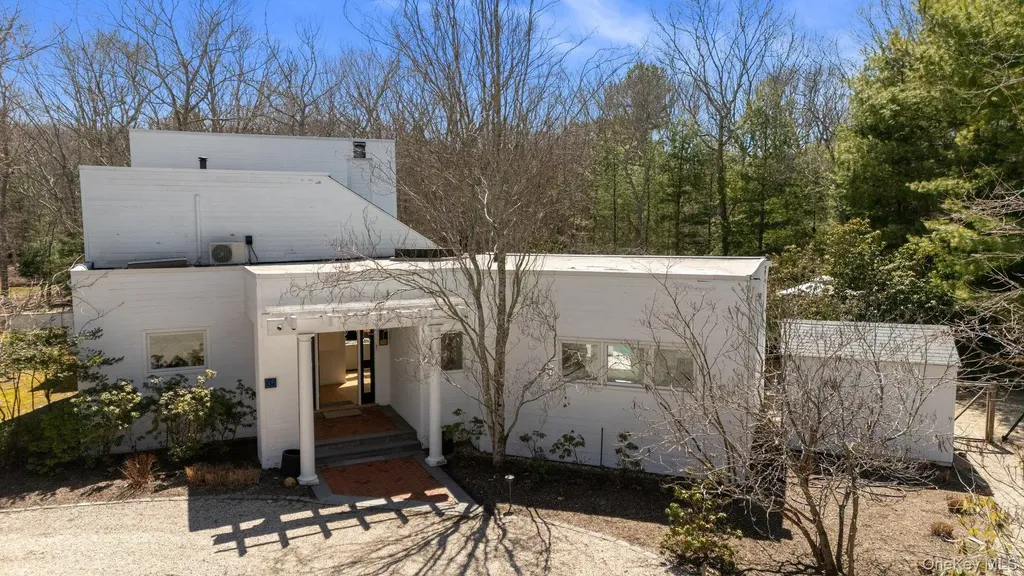 35 Ely Brook Road East Hampton NY 11937