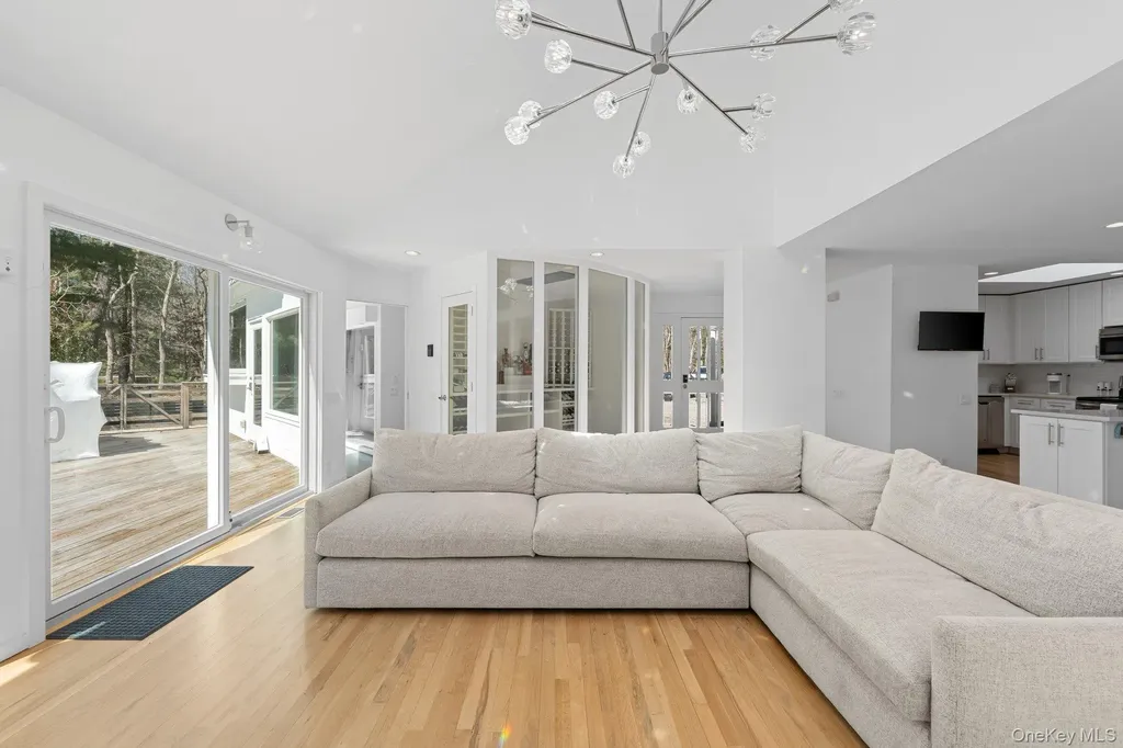 35 Ely Brook Road East Hampton NY 11937