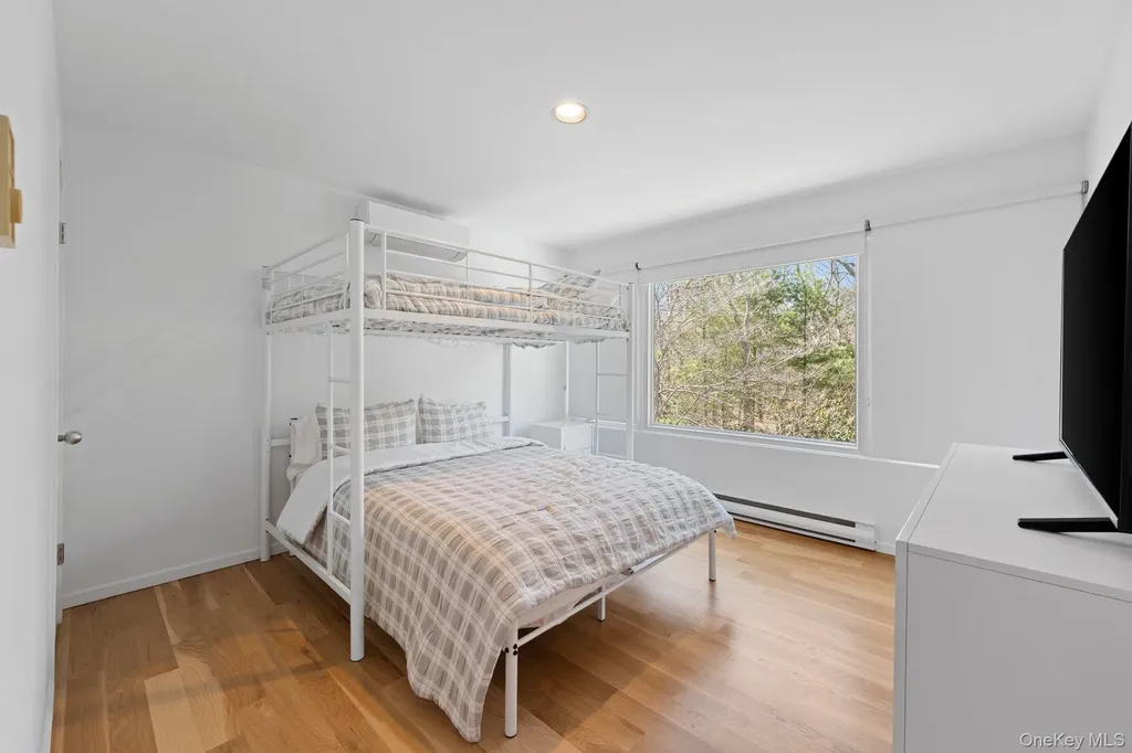 35 Ely Brook Road East Hampton NY 11937
