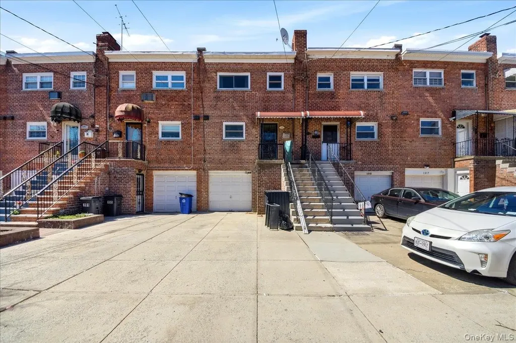193 Kearney Avenue Bronx NY 10465