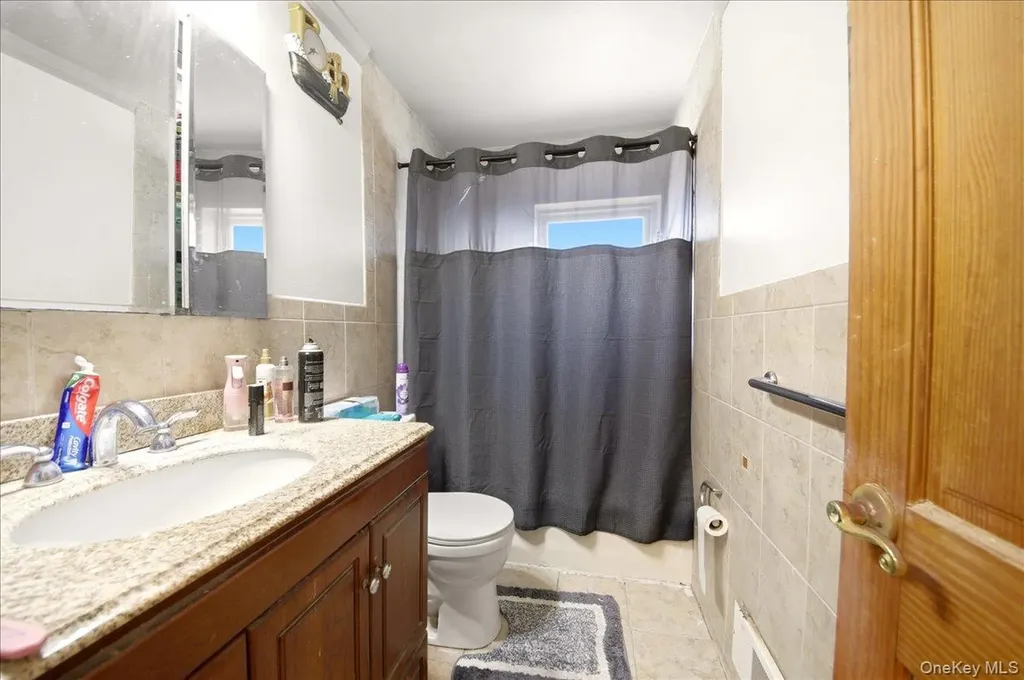 193 Kearney Avenue Bronx NY 10465