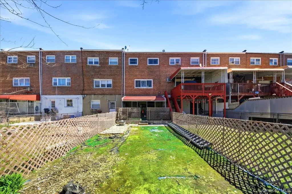 193 Kearney Avenue Bronx NY 10465