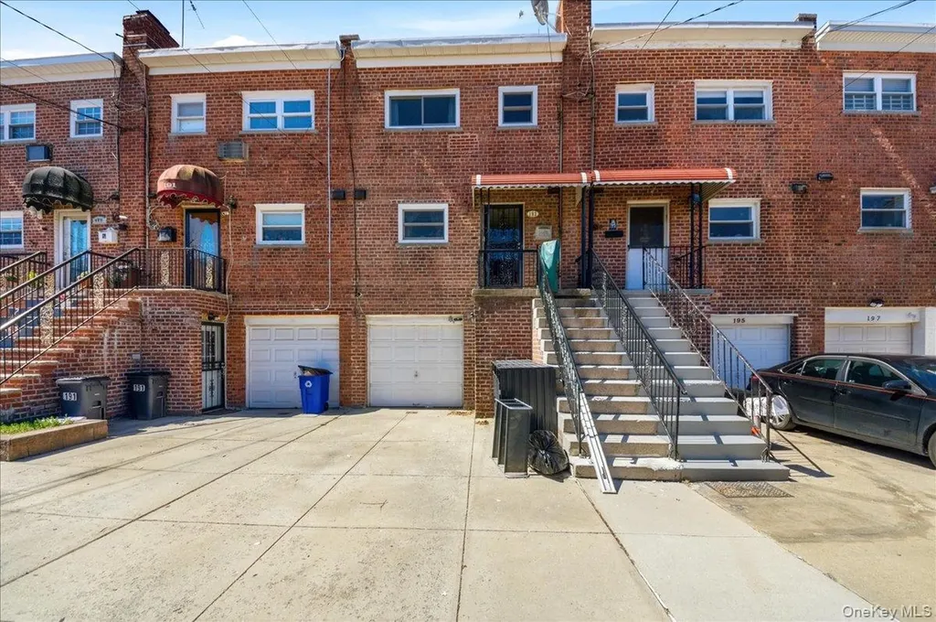 193 Kearney Avenue Bronx NY 10465