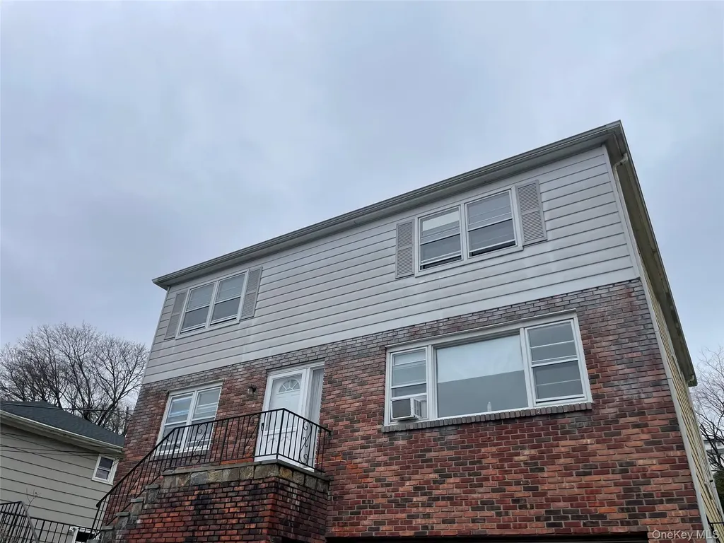 287 Mary Lou Avenue Yonkers NY 10703