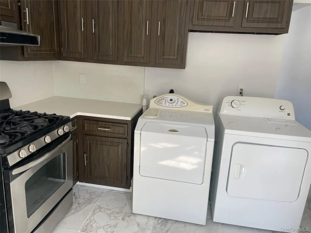 287 Mary Lou Avenue Yonkers NY 10703