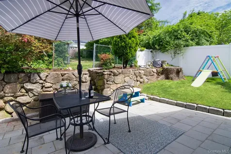 196 N Kensico Avenue White Plains NY 10604