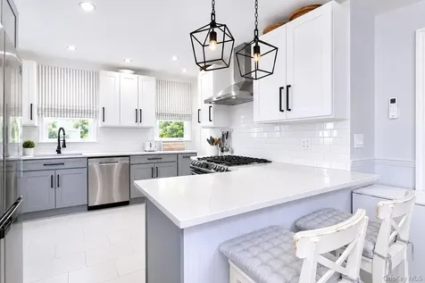 196 N Kensico Avenue White Plains NY 10604