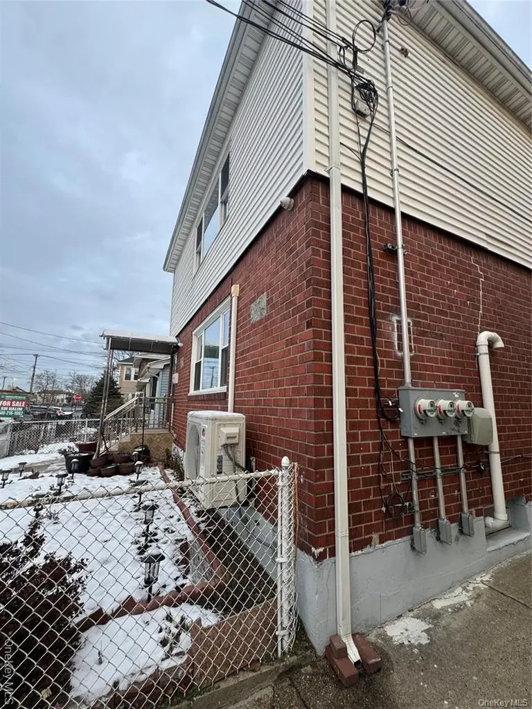 17128 103rd Road Jamaica NY 11433