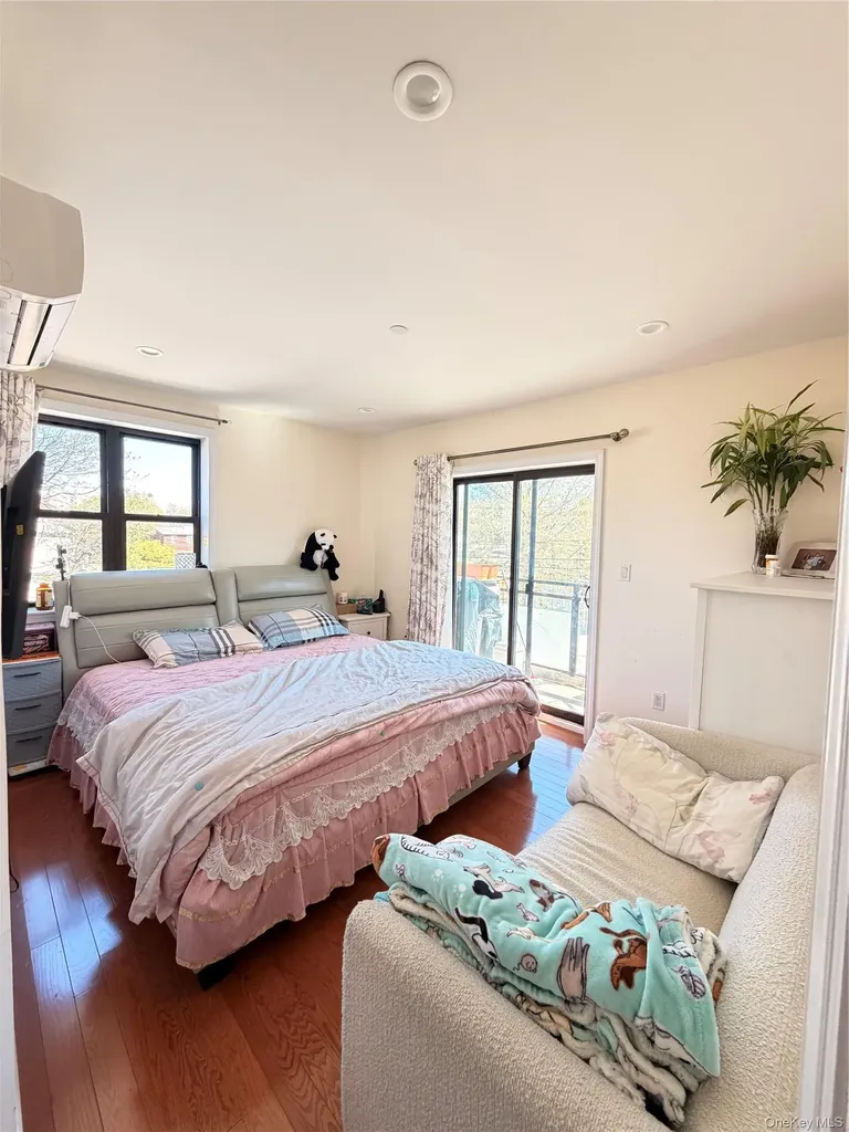 4128 150th Street Flushing NY 11355