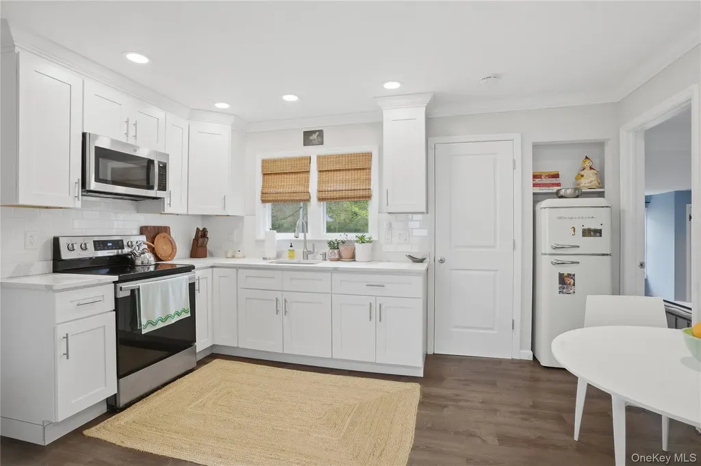 42 South Terrace Fishkill NY 12524