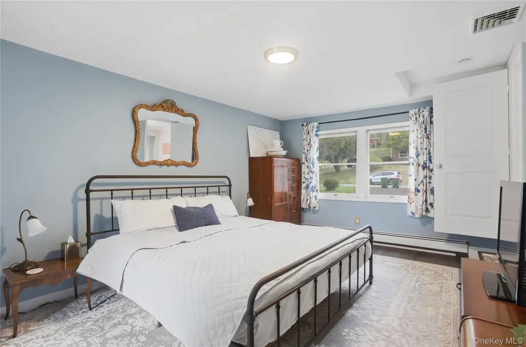 42 South Terrace Fishkill NY 12524