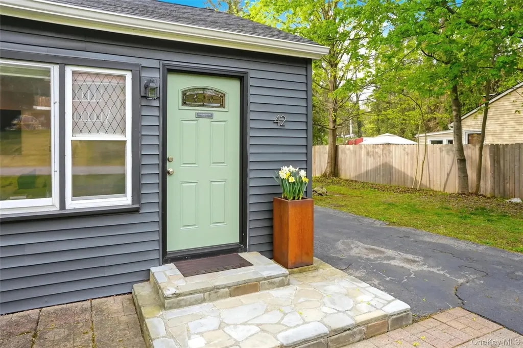 42 South Terrace Fishkill NY 12524