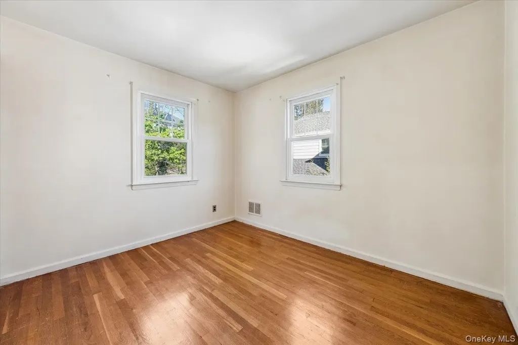 19 Wright Place Scarsdale NY 10583