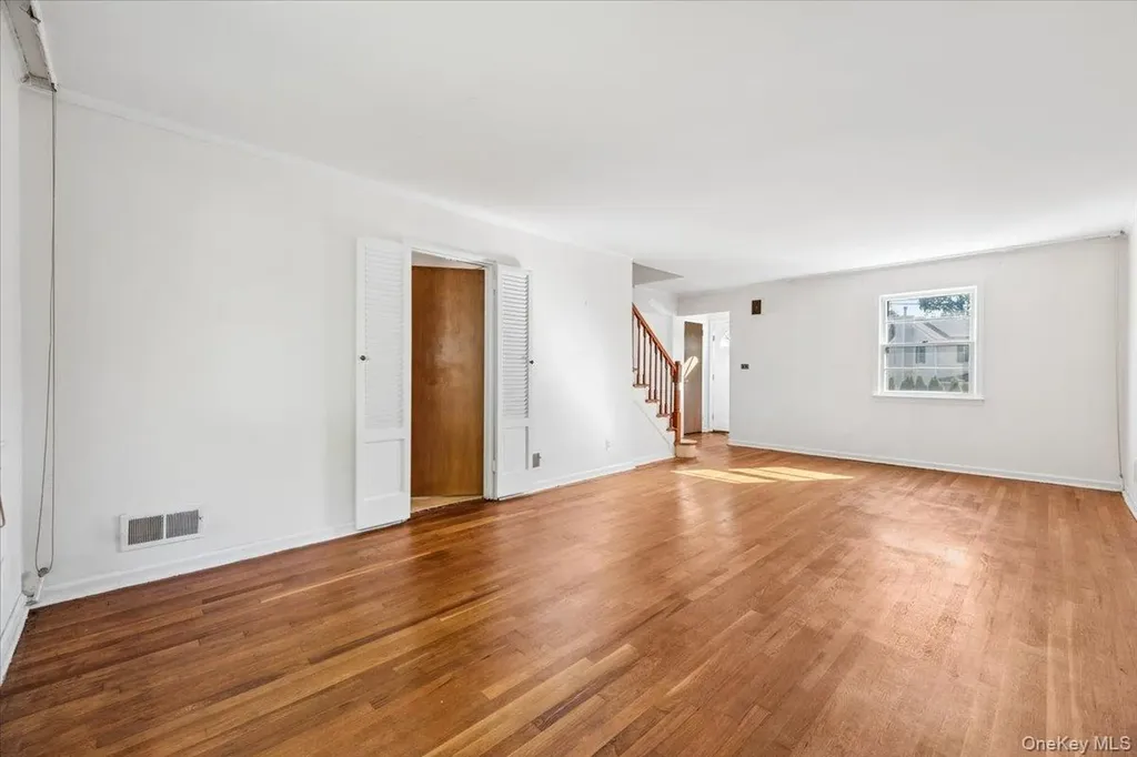 19 Wright Place Scarsdale NY 10583