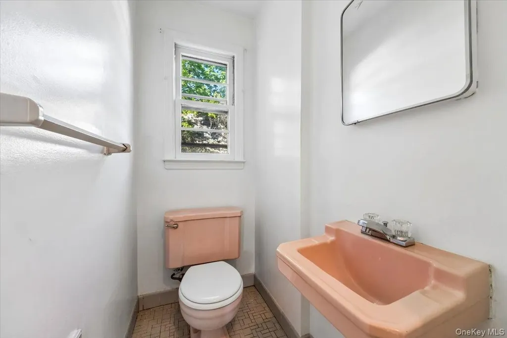 19 Wright Place Scarsdale NY 10583