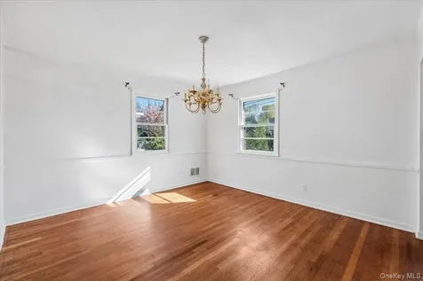 19 Wright Place Scarsdale NY 10583