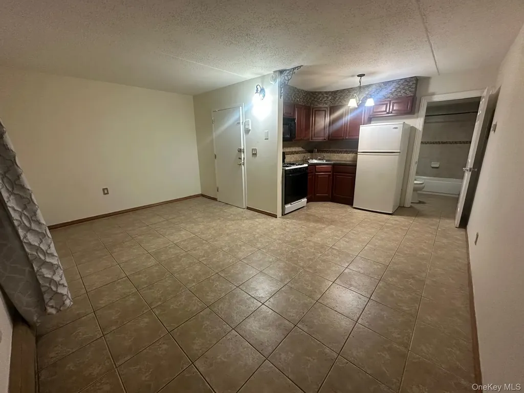 5607 Clover Place Ridgewood NY 11385