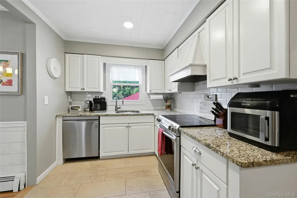 6 Butler Place Northport NY 11768