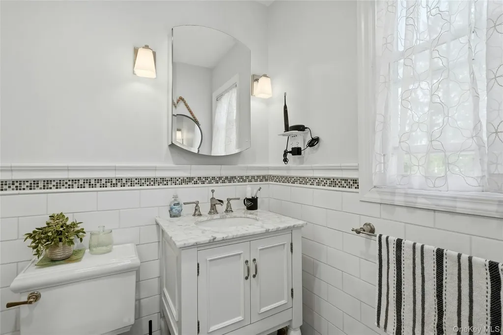 6 Butler Place Northport NY 11768