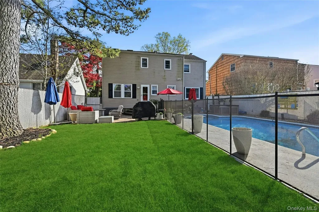 6 Butler Place Northport NY 11768