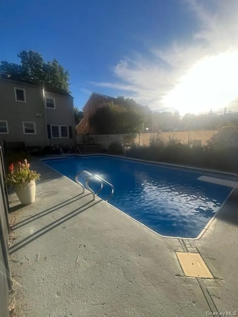 6 Butler Place Northport NY 11768