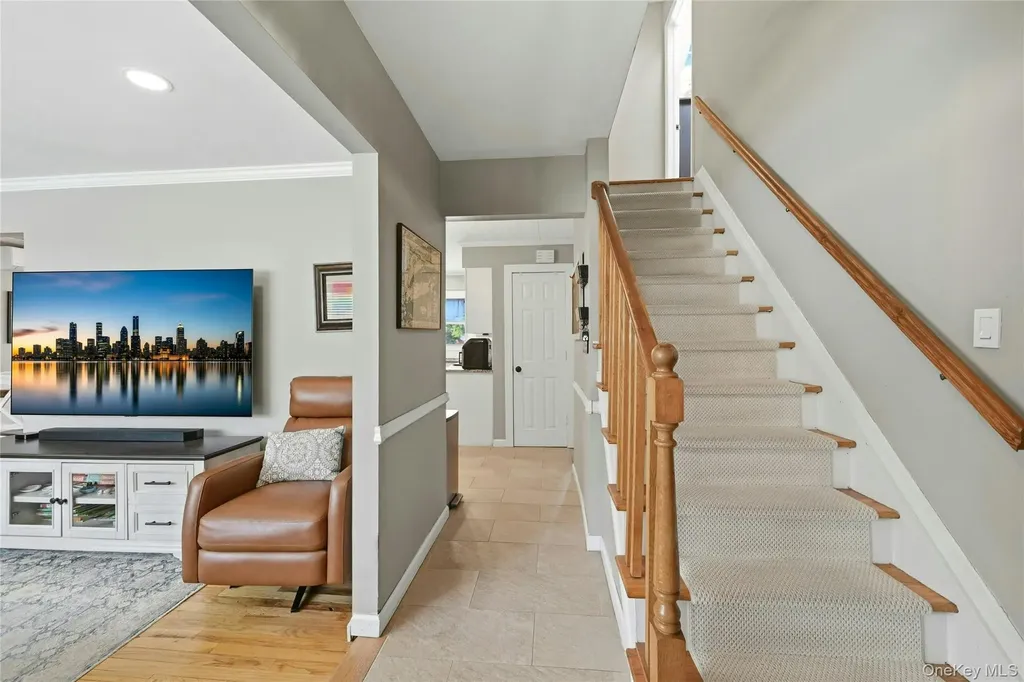 6 Butler Place Northport NY 11768