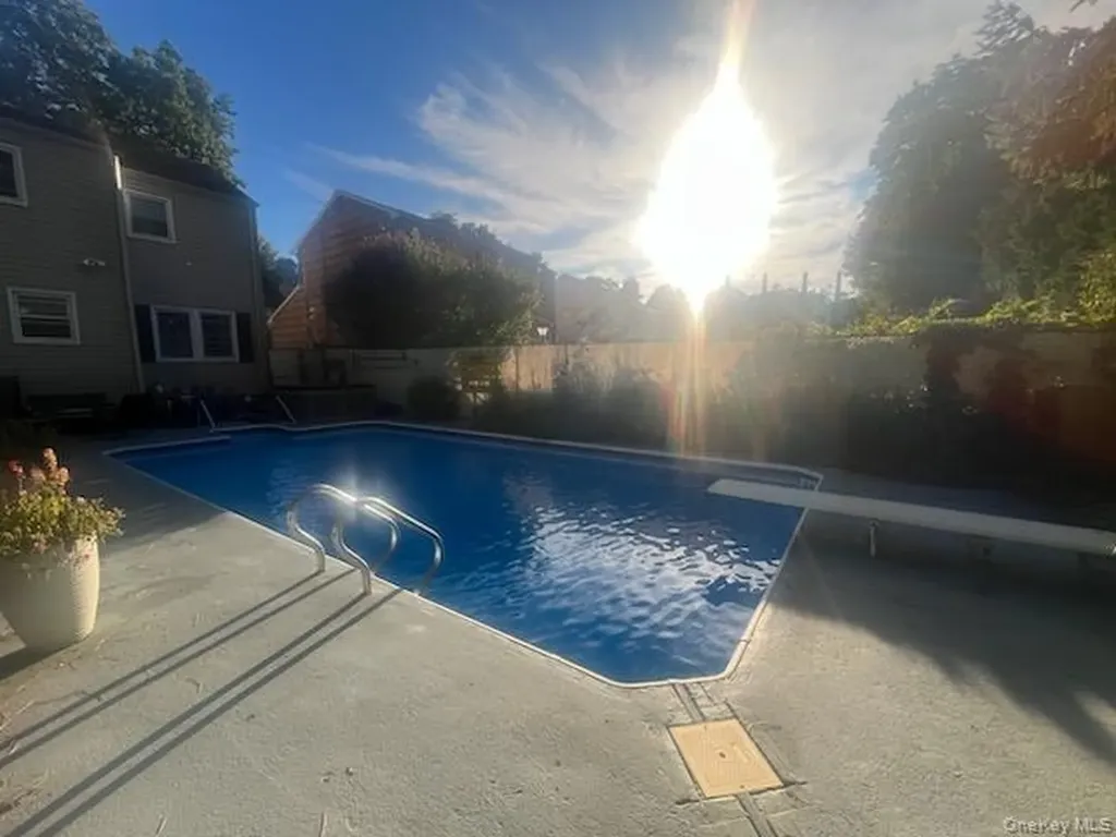 6 Butler Place Northport NY 11768