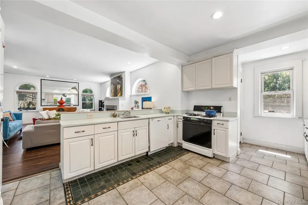 8 Hobart Street Bronxville NY 10708