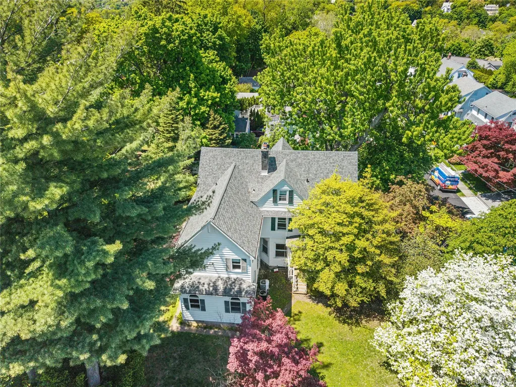 8 Hobart Street Bronxville NY 10708