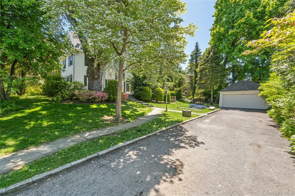 8 Hobart Street Bronxville NY 10708