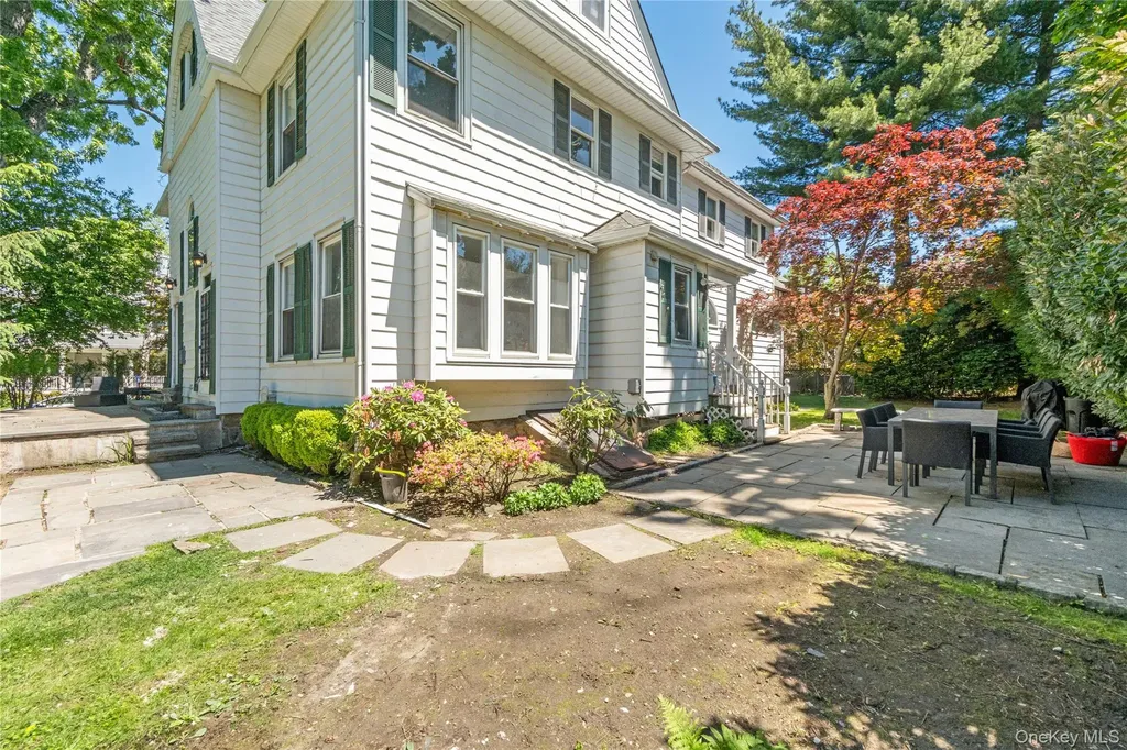 8 Hobart Street Bronxville NY 10708