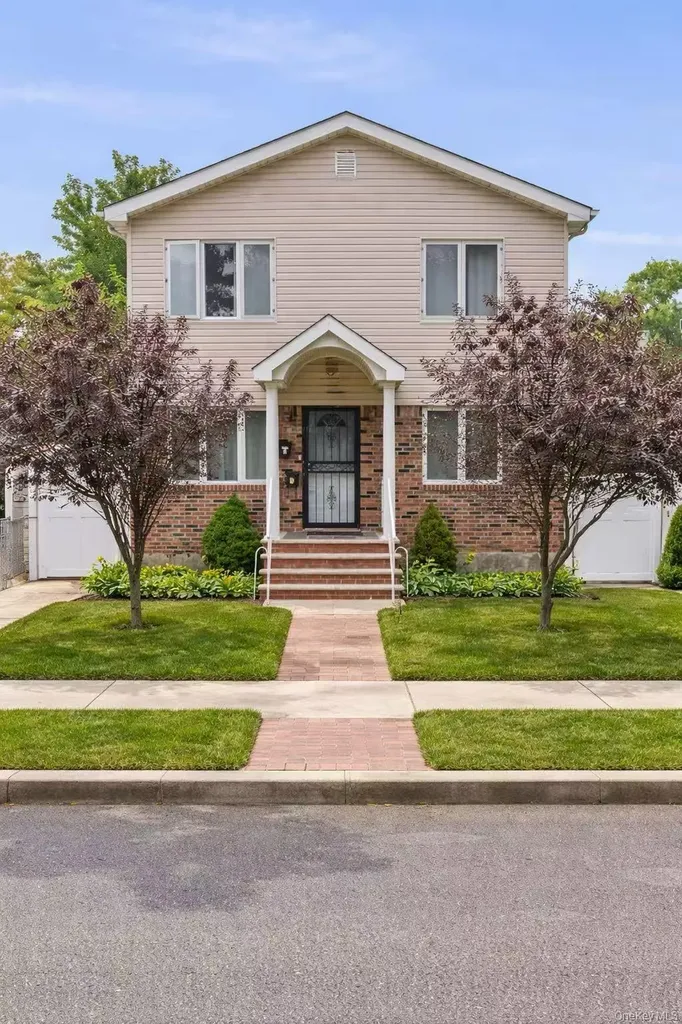 5032 Utopia Parkway Fresh Meadows NY 11365