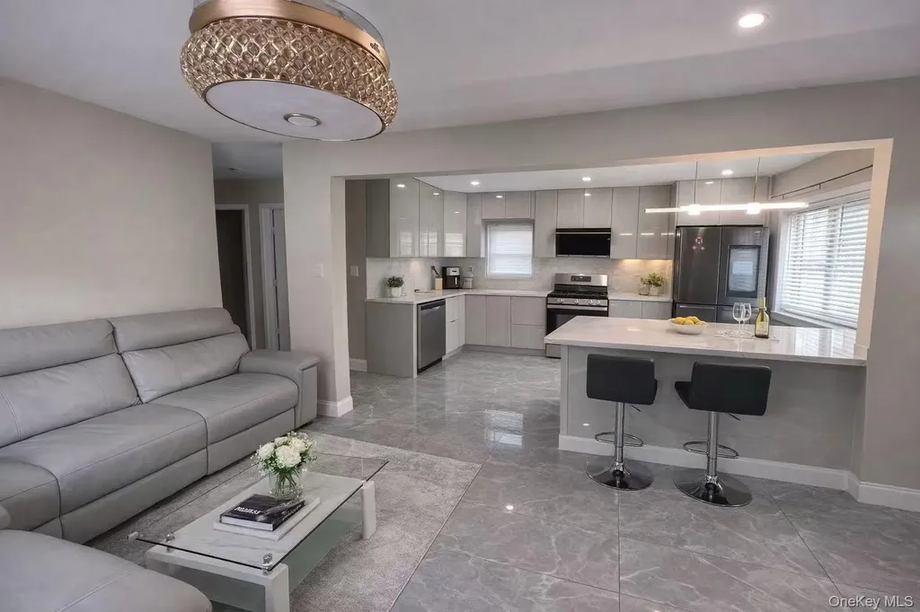 5032 Utopia Parkway Fresh Meadows NY 11365