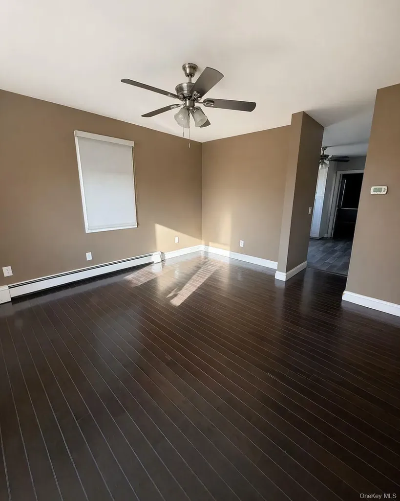 121 Carroll Avenue Valley Stream NY 11580