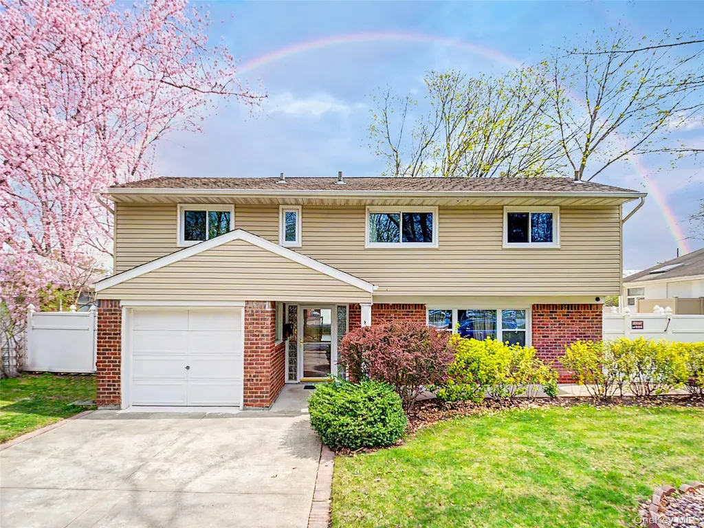 8 Central Park Road Plainview NY 11803