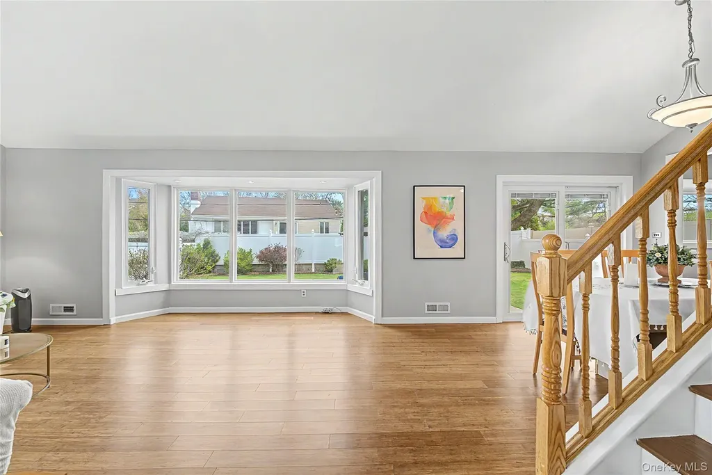 8 Central Park Road Plainview NY 11803
