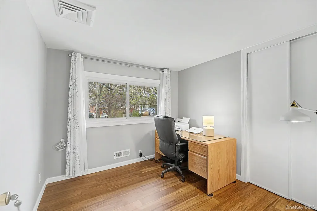 8 Central Park Road Plainview NY 11803