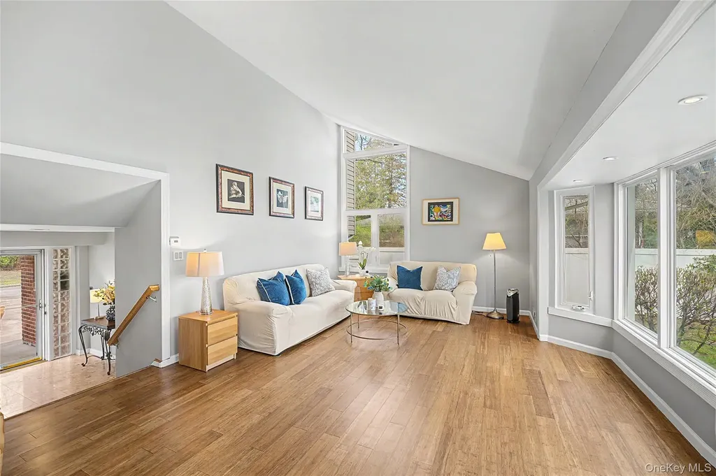 8 Central Park Road Plainview NY 11803